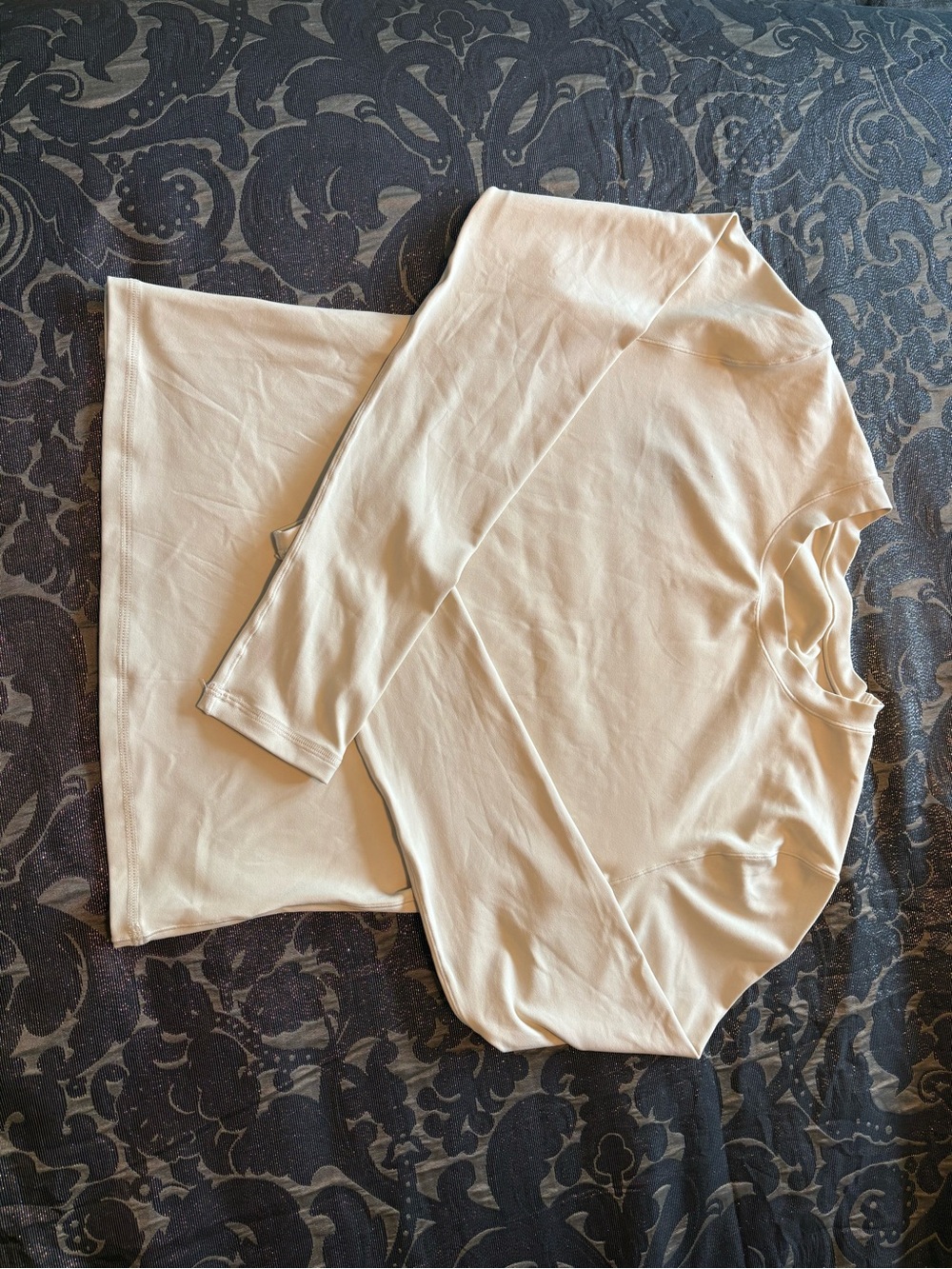 Matte Collection Cloudform vanilla top in xl